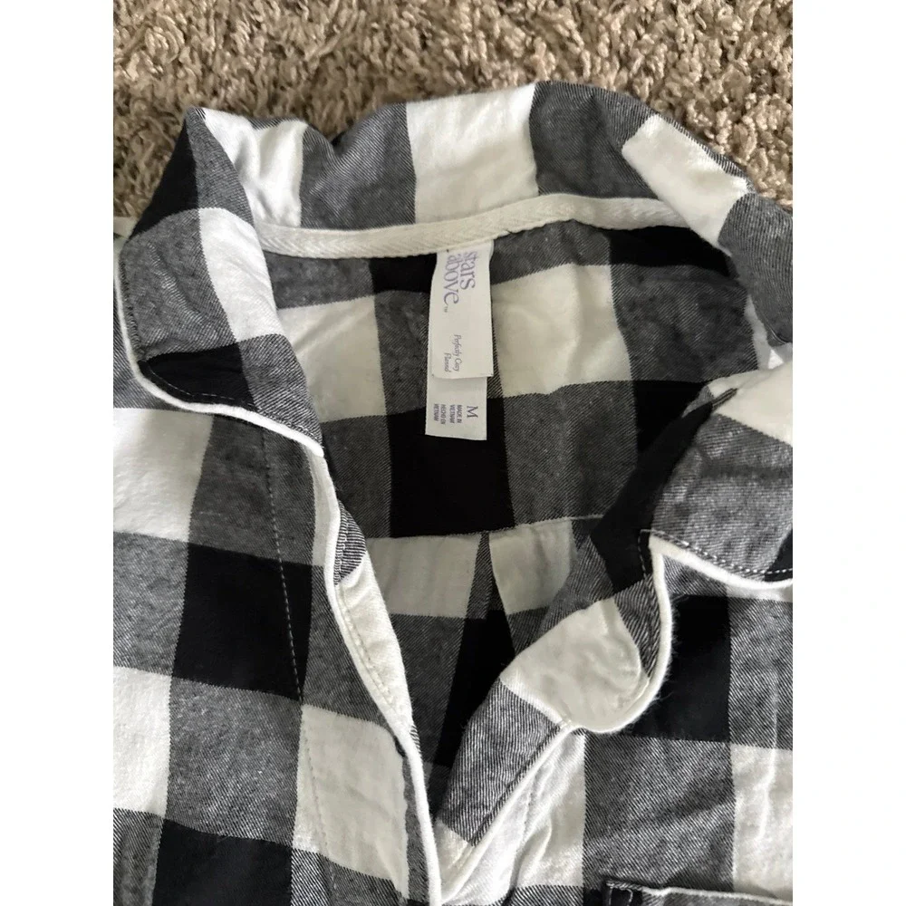Star above Women's Black White Checker Long‎ Sleeve Nightgown Size Medium